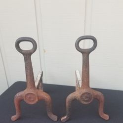 Antique KEYHOLE ANDIRONS 