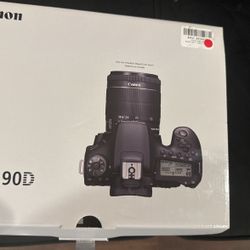 Canon EOS 90d