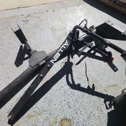 2011 To 2017 Toyota Seinna Tow Hook And Bike Rack