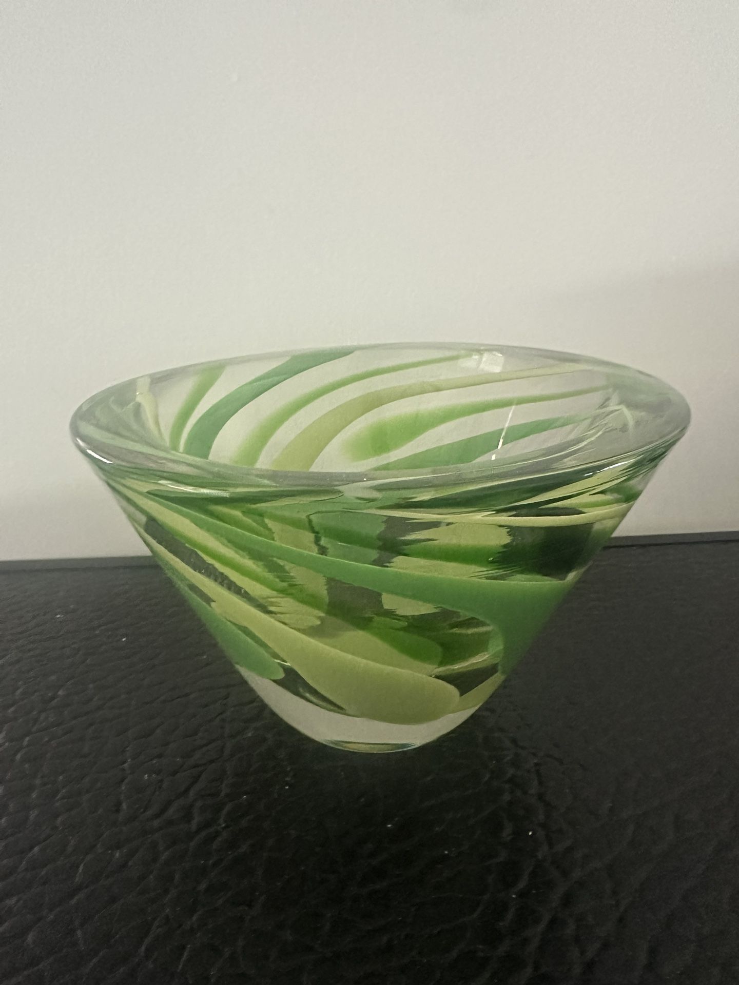 MIKASA ROCKSWIRL 7 In Cone Bowl Green Glass