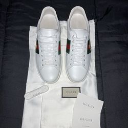 Gucci Size 9M