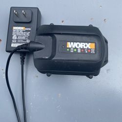 32 Battery WorX  Battery And Charger 
