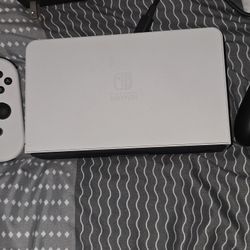 Nintendo Switch OLED - White 
