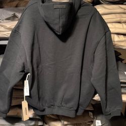 Essential Pull Over Hoodie