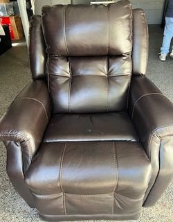 Power Lift Recliner. Non-smoking, extremely clean home.