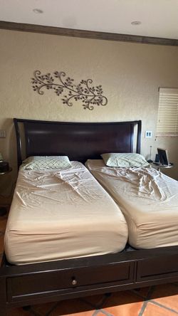 Free Solid wood king size head board