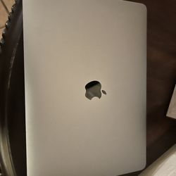 Mac Book Air 13.6 Inch 