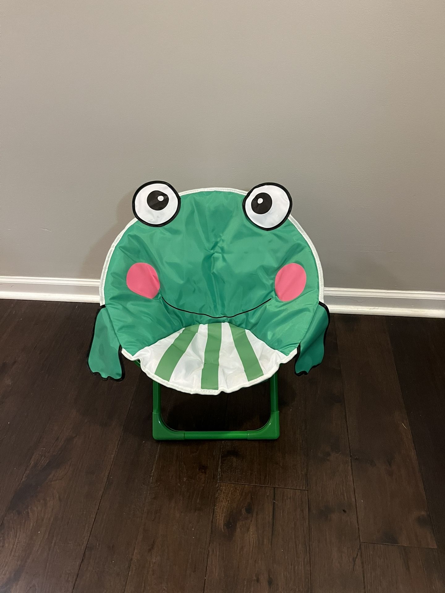 Children’s Frog Chair