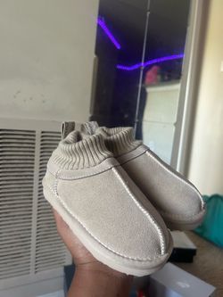 Cozy toddler shoes