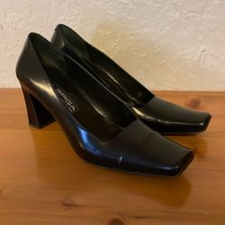 Women’s Via Spiga Dress Shoes