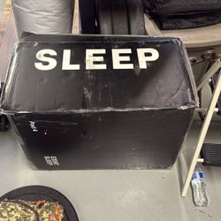 Sleep eight pod 4 King Mattress Cover Only. BRAND NEW!