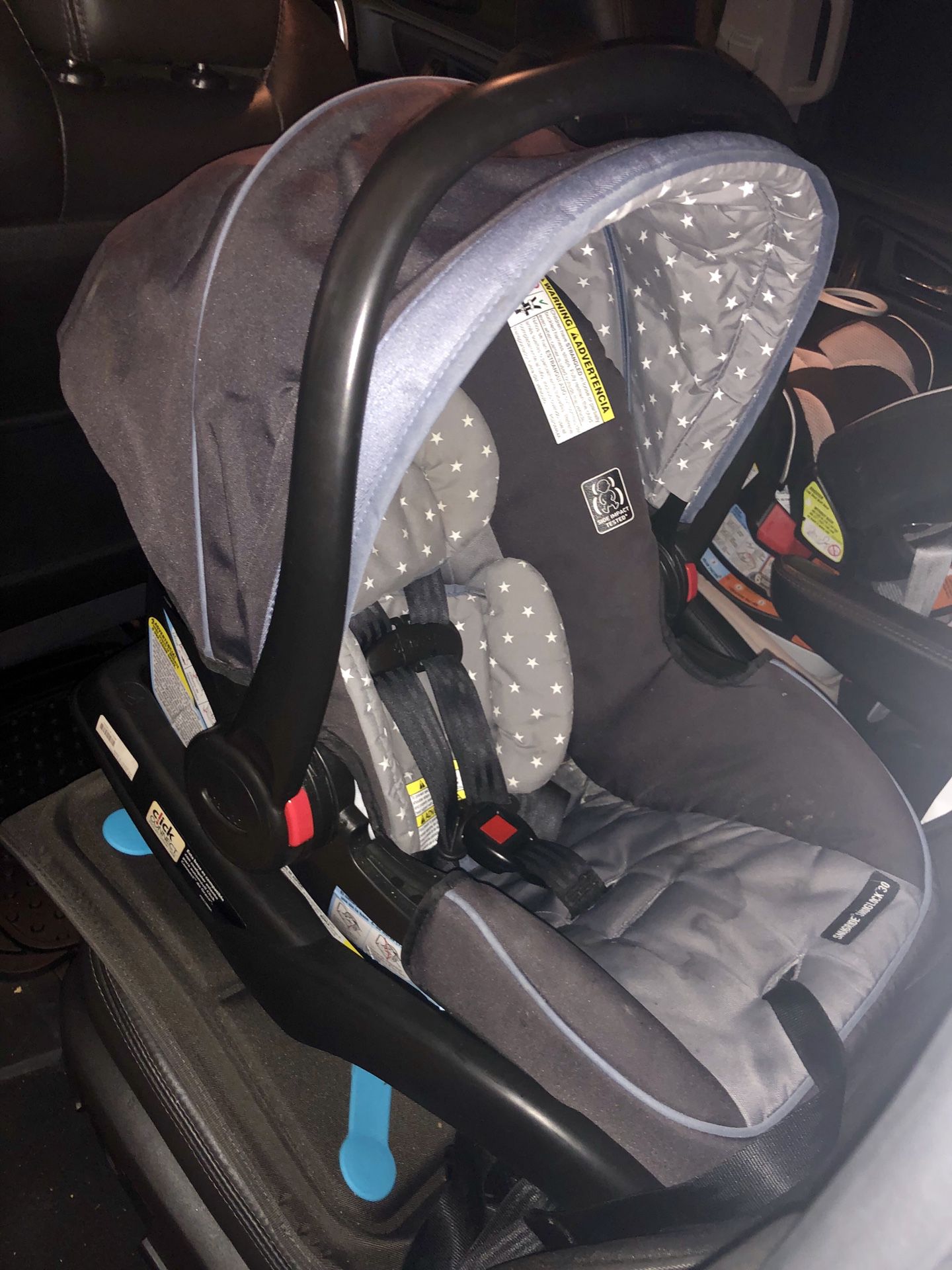 Graco Snuglock infant car seat