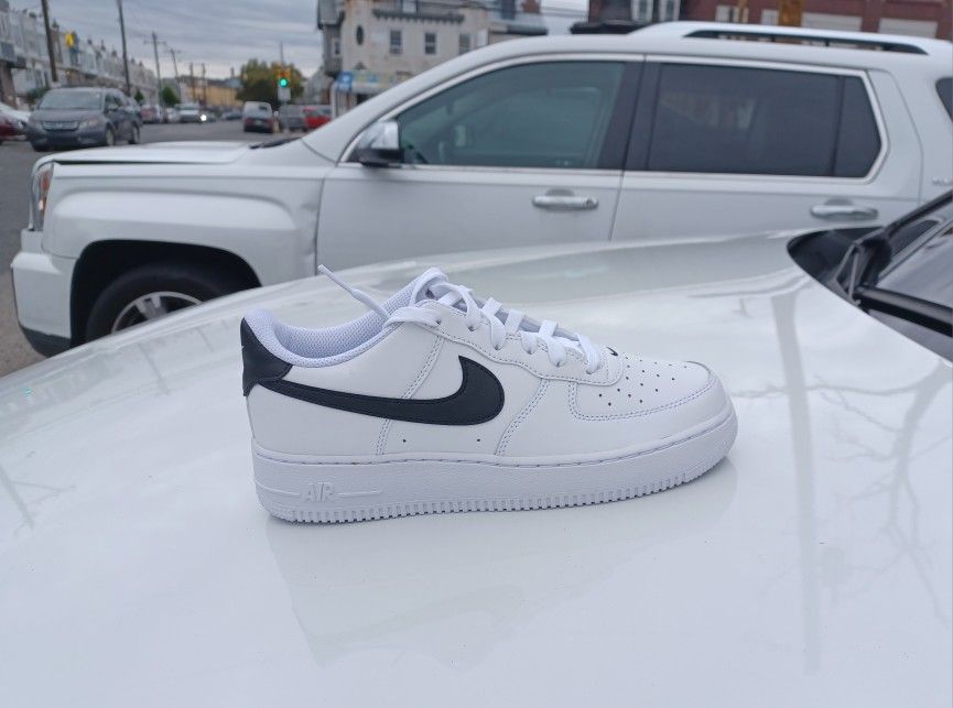 Brand New And Original Kid's Nike Air Force Ones Sneakers Size 6