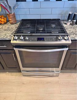 Whirlpool 30in Gas Stove