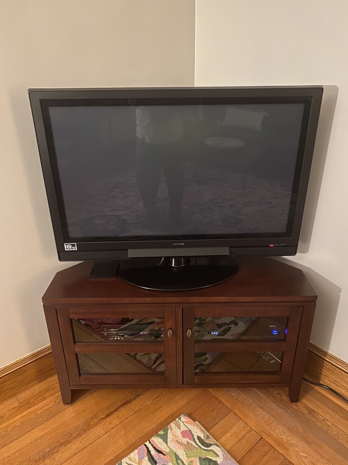 42” Hitachi Plasma Tv