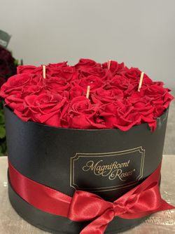 Magnificent Roses – Luxury Red Rose Box Arrangement