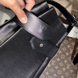 Louis Vuitton Shoulder Bag