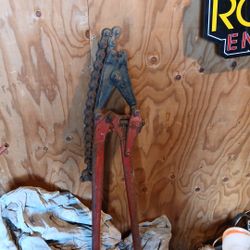 PIPE CUTTER