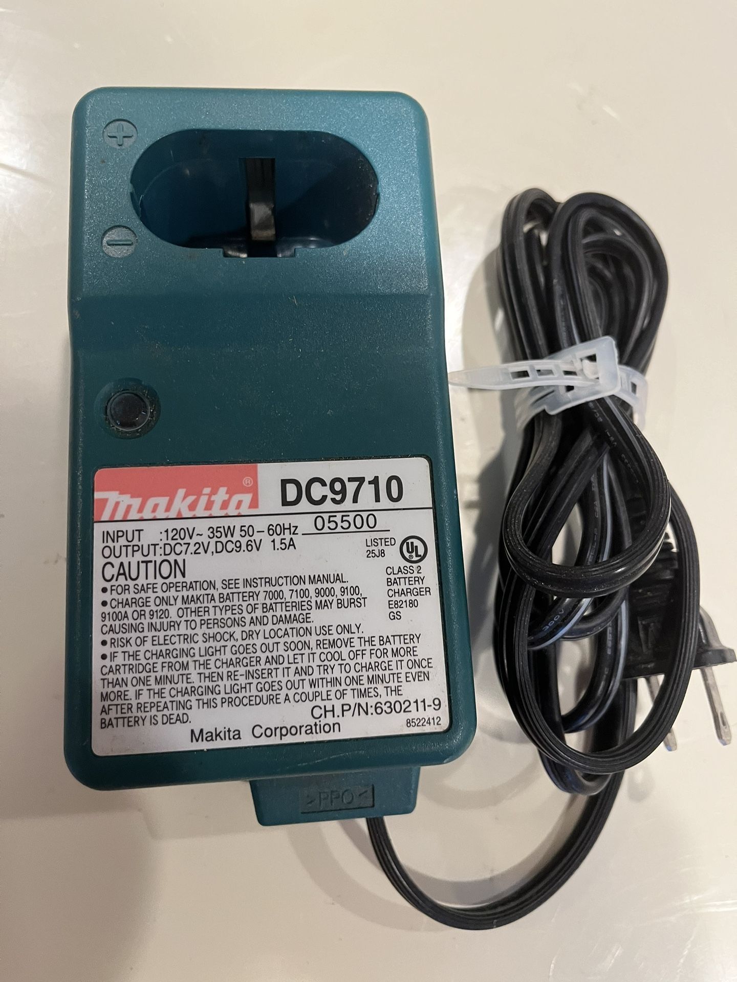Makita DC 9710 Battery Charger