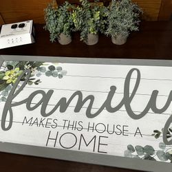 Decor move out sale plants and picture frames