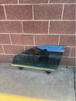 PASSENGER SIDE SLIDING DOOR GLASS OEM