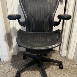 Herman Miller Aeron ( Sizeb) Posture Fit Lumbar -fully Loaded Office Chair 