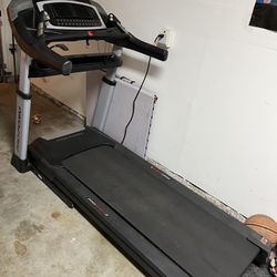 Treadmill - Pro Form 