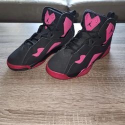 Air Jordan True Flight Size 6Y Black/Sport Fuchsia Preowned