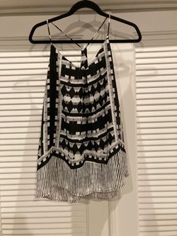 NWOT Beautiful Dressy Top Size L