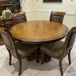 4 Chair Dinette Table With Buffet