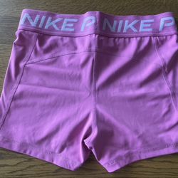 Nike Pros Womens Medium- 3” Inseam