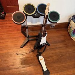 PS4 Rock Band Wireless drums And Guitar 