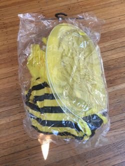 Bumblebee Halloween adult costume with wings size small