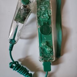 Green AFTERGLOW DELUXE Clear Remote & Nunchuk Controller