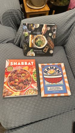 SHABBAT AUTHOR ADEENA SUSSMAN - DONABE BY NAOKO TAKEI MOORE - RAMEN BY MAKIKO SANO