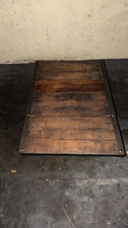 Coffee table/end table- heavy duty (rustic look)