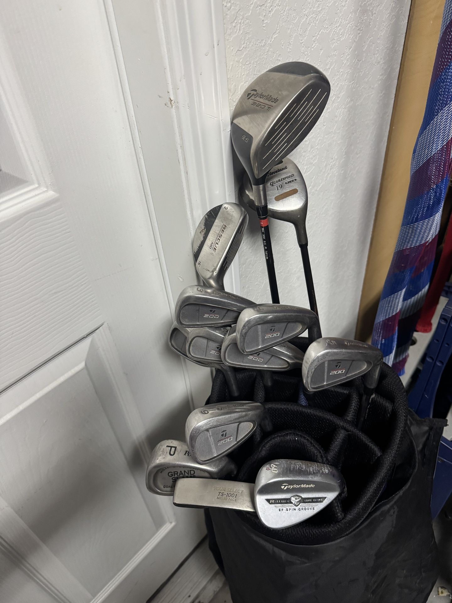 TaylorMade T200 Golf Clubs Set