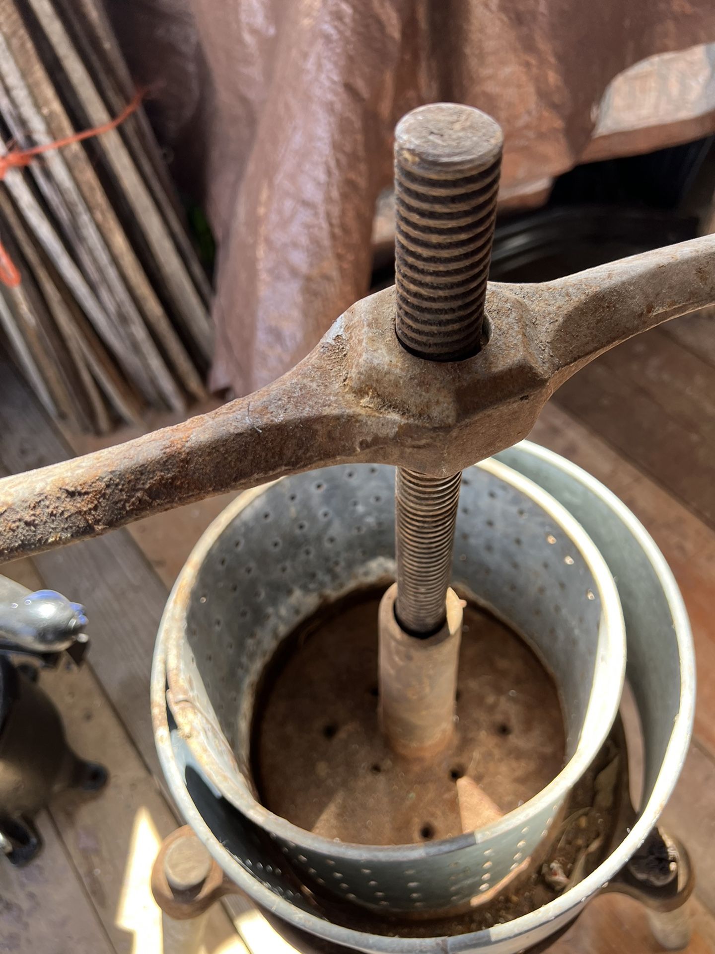 Juice press