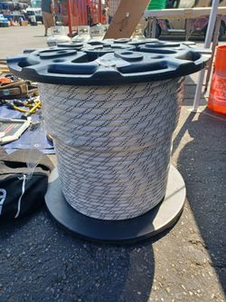 STERLING CLIMBING ROPE. SIZE 1/2, AND 850, FT. $600, O.B.O.