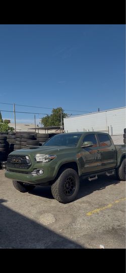 Bilstien 5100s Install and Alignment Available!! Perfect for Tacoma,Chevy,GMC and More!!