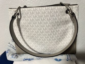 Michael Kors MK Signature Tote Bag