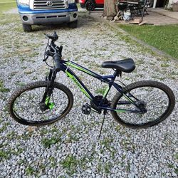 Mens Huffy Night Hawk 24 Mountain Bicycle for Sale in Warren Park IN OfferUp