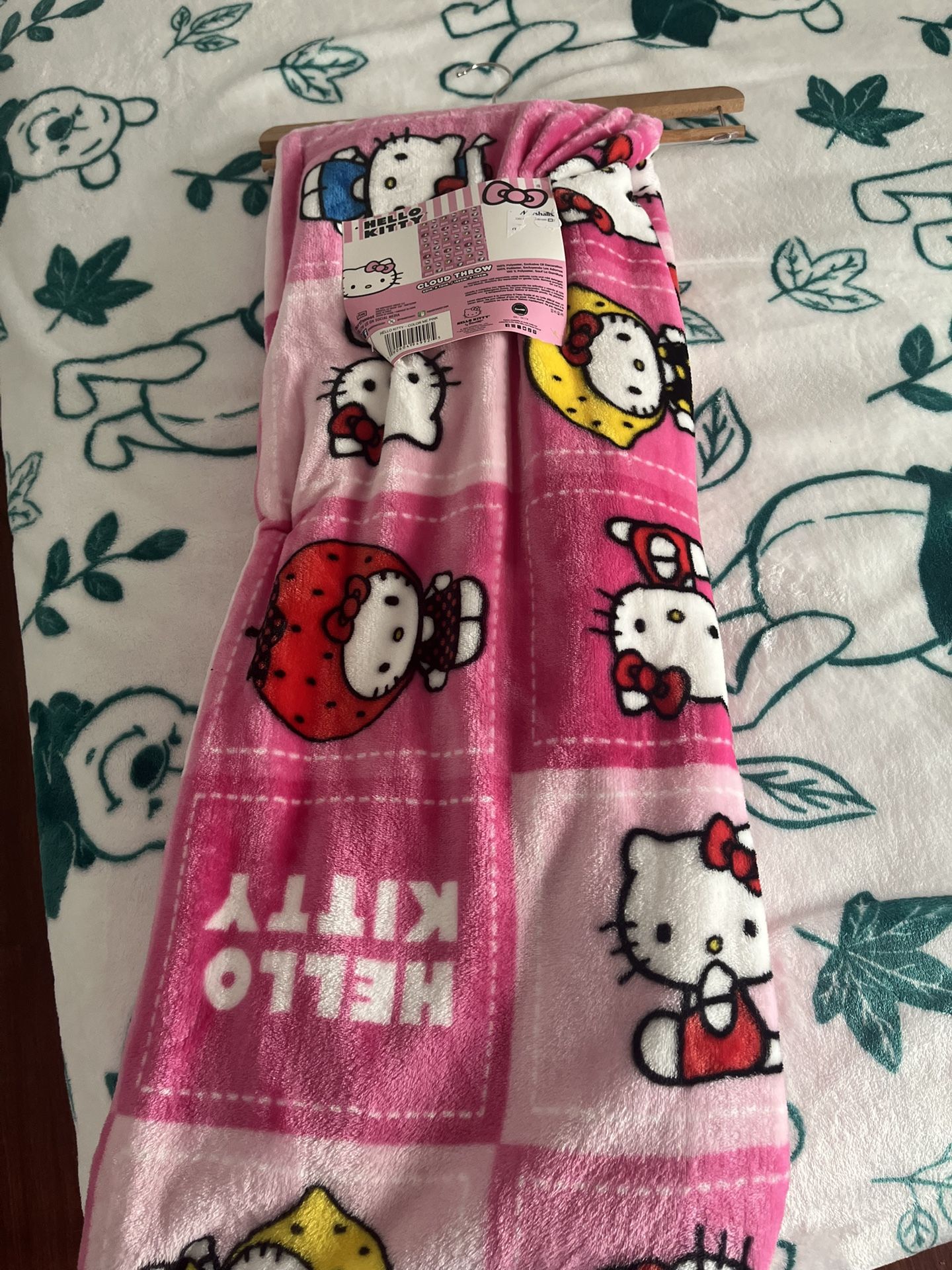 Hello Kitty Blanket