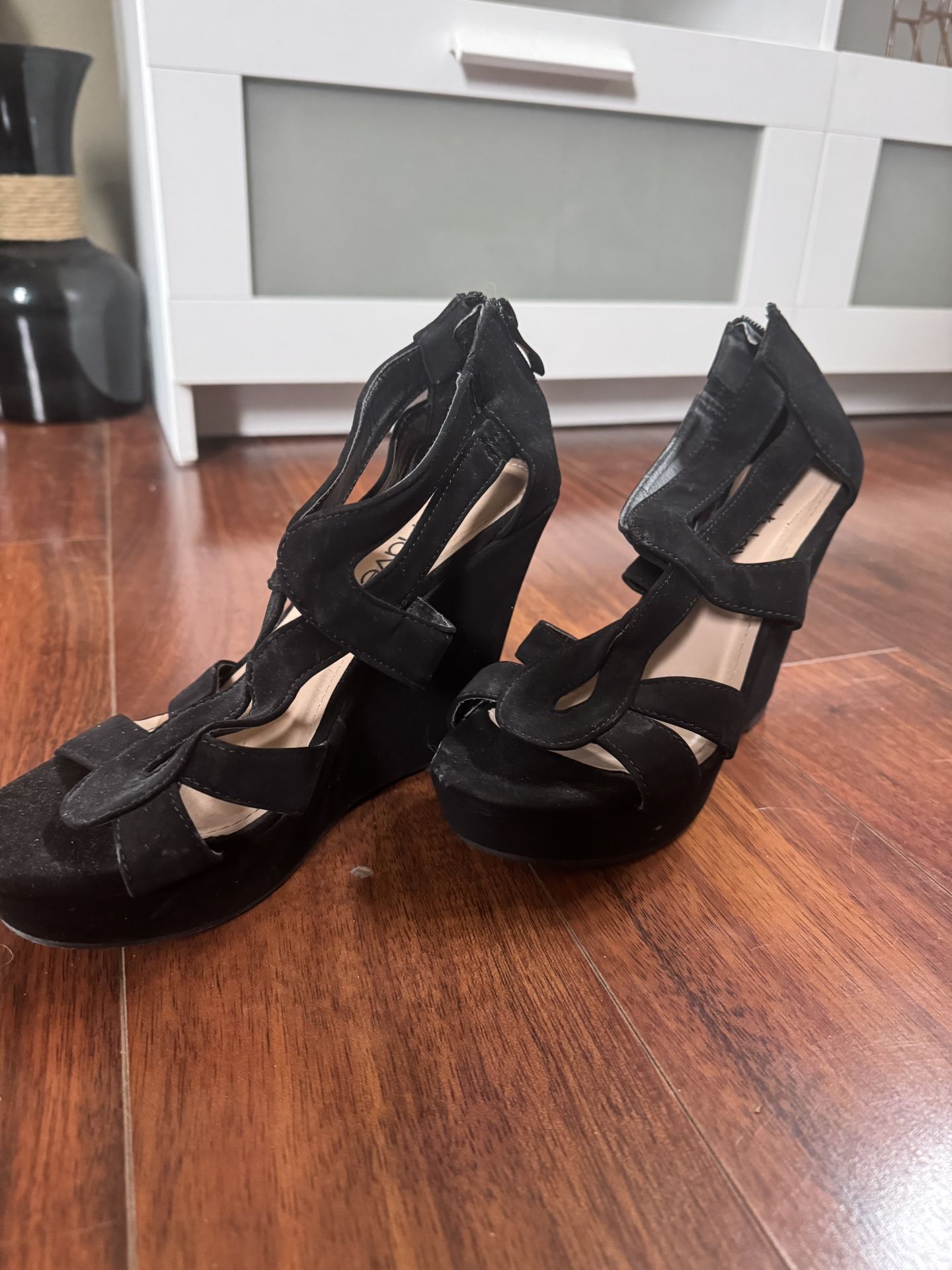 Women’s Black Wedges
