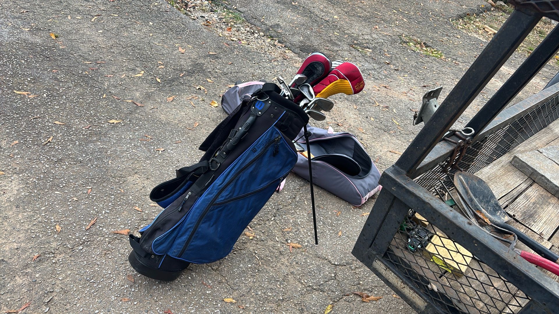 Wilson Golf Set And Bag