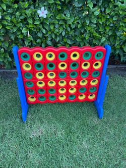 LIKE NEW Giant Connect 4