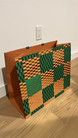 Louis Vuitton Shopping Bag