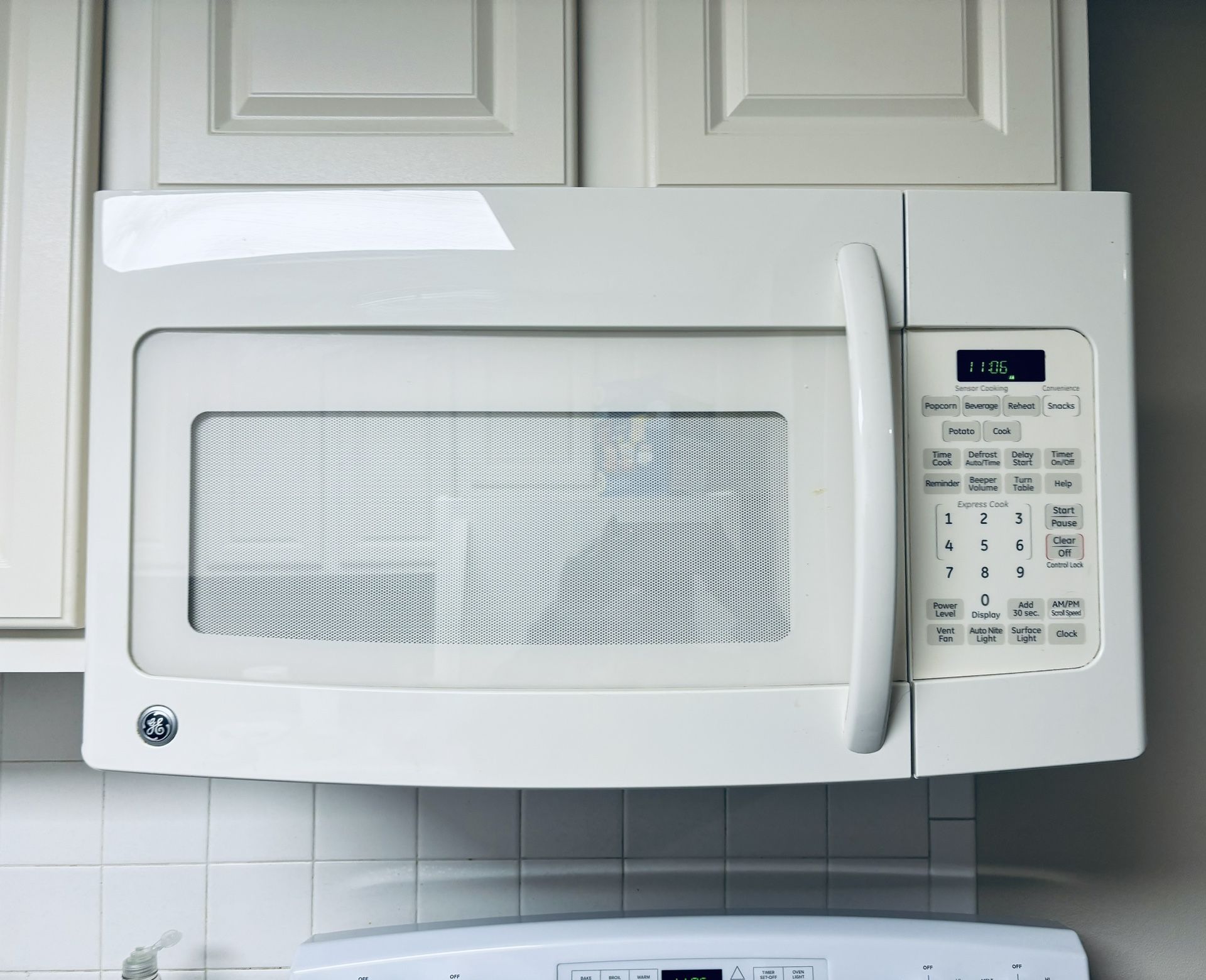 Microwave & Refrigerator