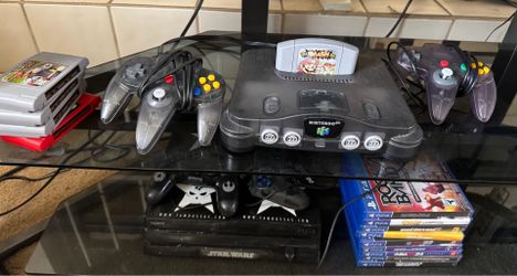 NINTENDO /PS4 BUNDLE