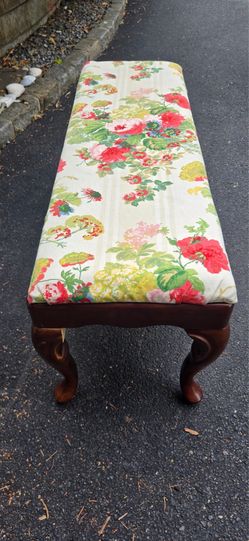 Vintage Floral Upholstered Bench / Window Seat – Solid Wood Queen Anne Style – $150 OBO